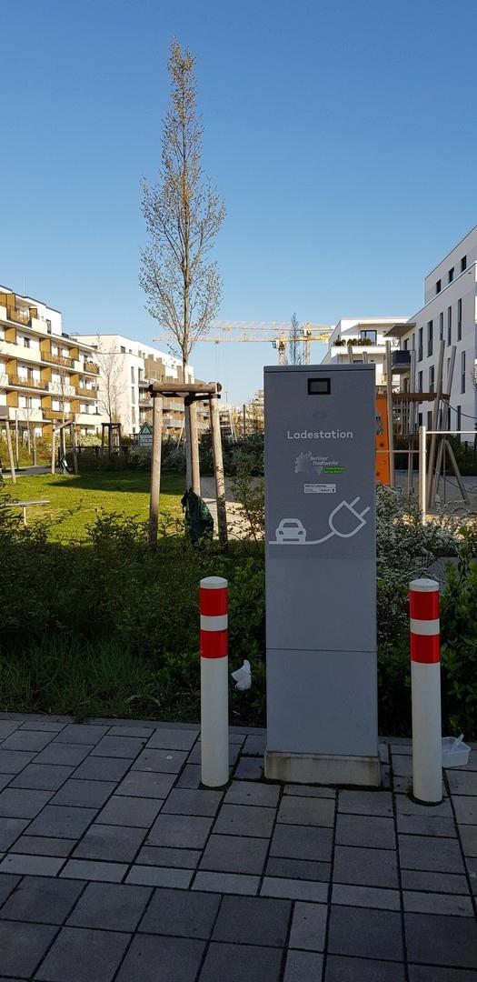 Zwei E-Ladesäulen im Quartier