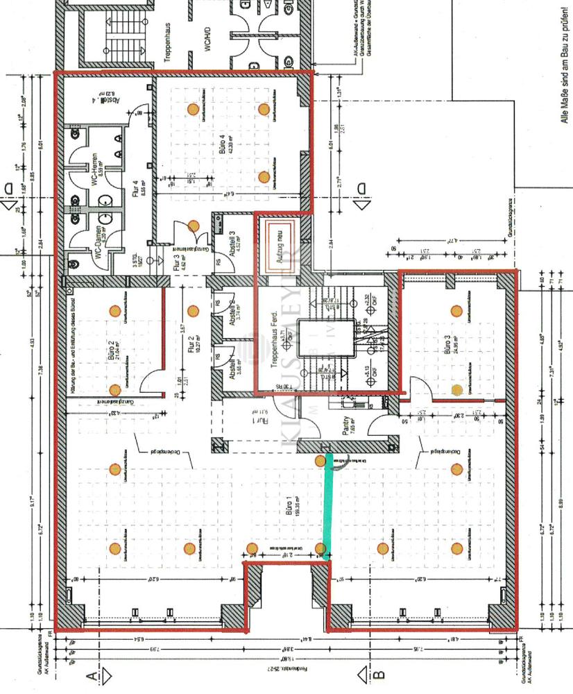 Glaswände grün, bzw. beschriftet