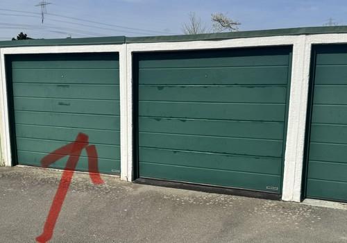 Einzelgarage Tor elektrisch