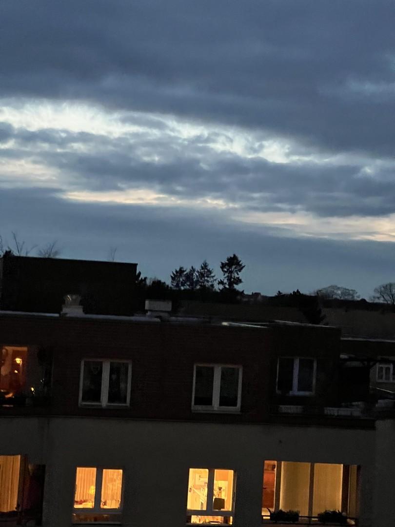 Foto vom Balkon aus, abends 