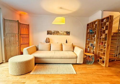 Wohnzimmer BoConcept und Holz