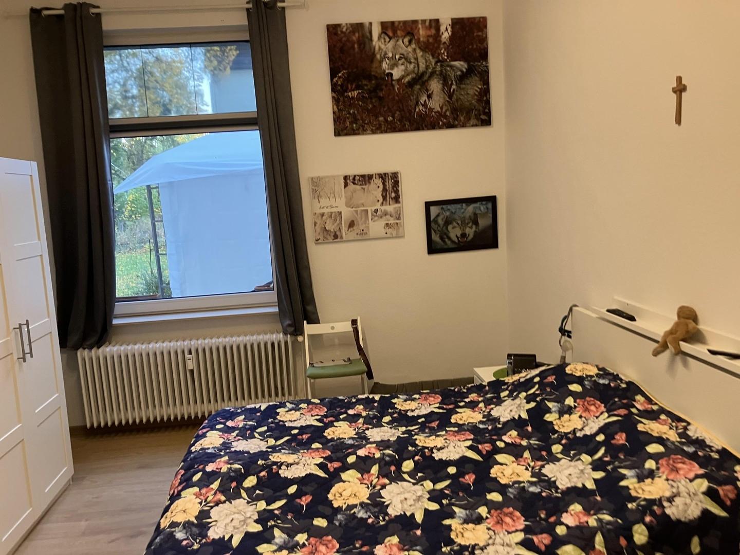 Schlafzimmer (Eltern)