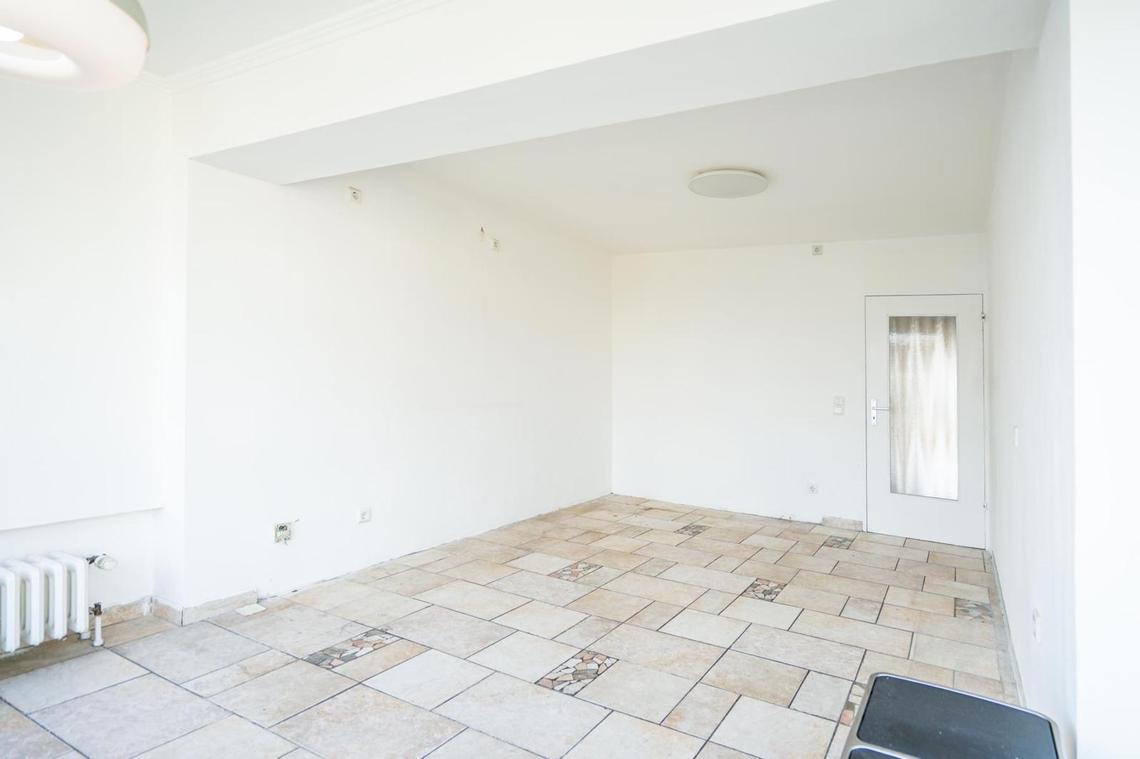 Küche mit Essbereich