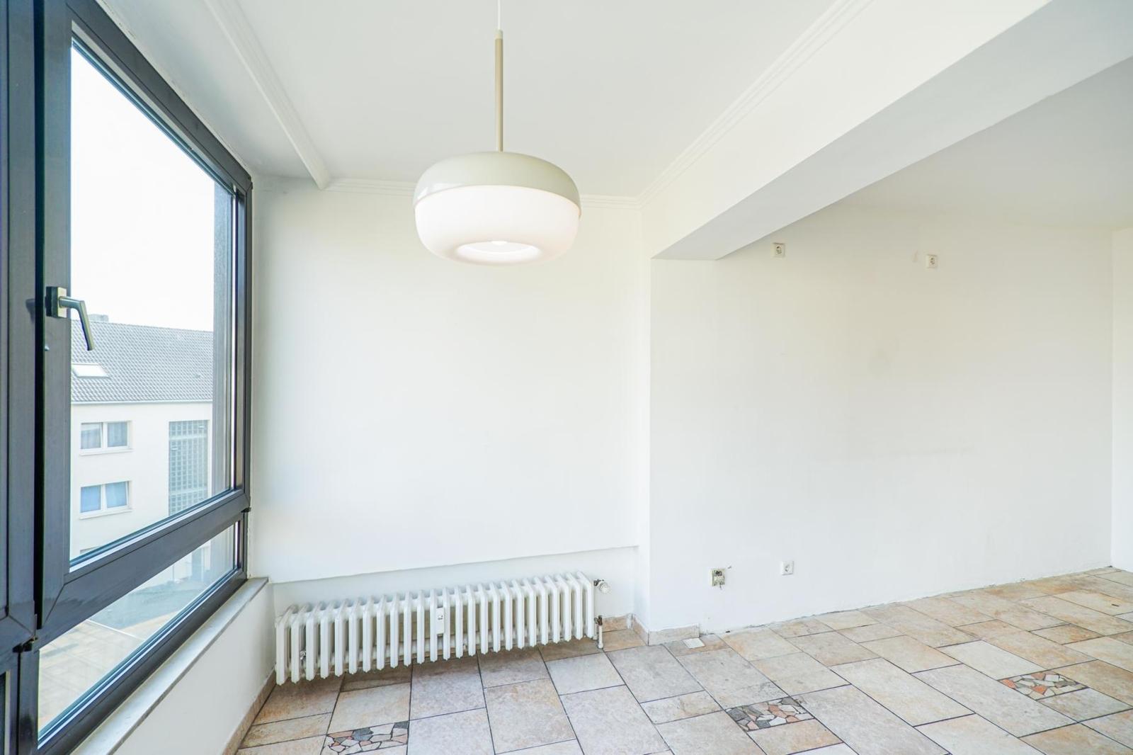 Küche mit Essbereich