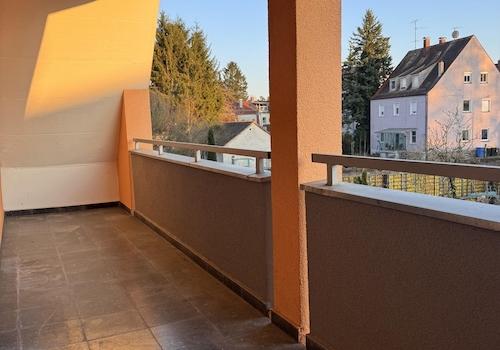 Großer Balkon zum Garten
