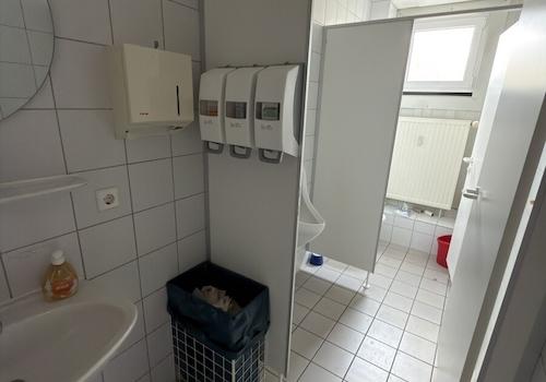 Toilettenanlage im Erdgeschoss