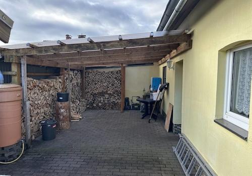 Freisitz und Werkstatt