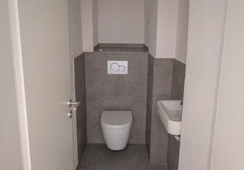 separate Gästetoilette OG