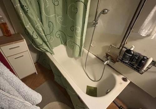 Waschkeller mit WC und Wanne