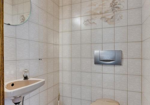 EG: Gäste-WC