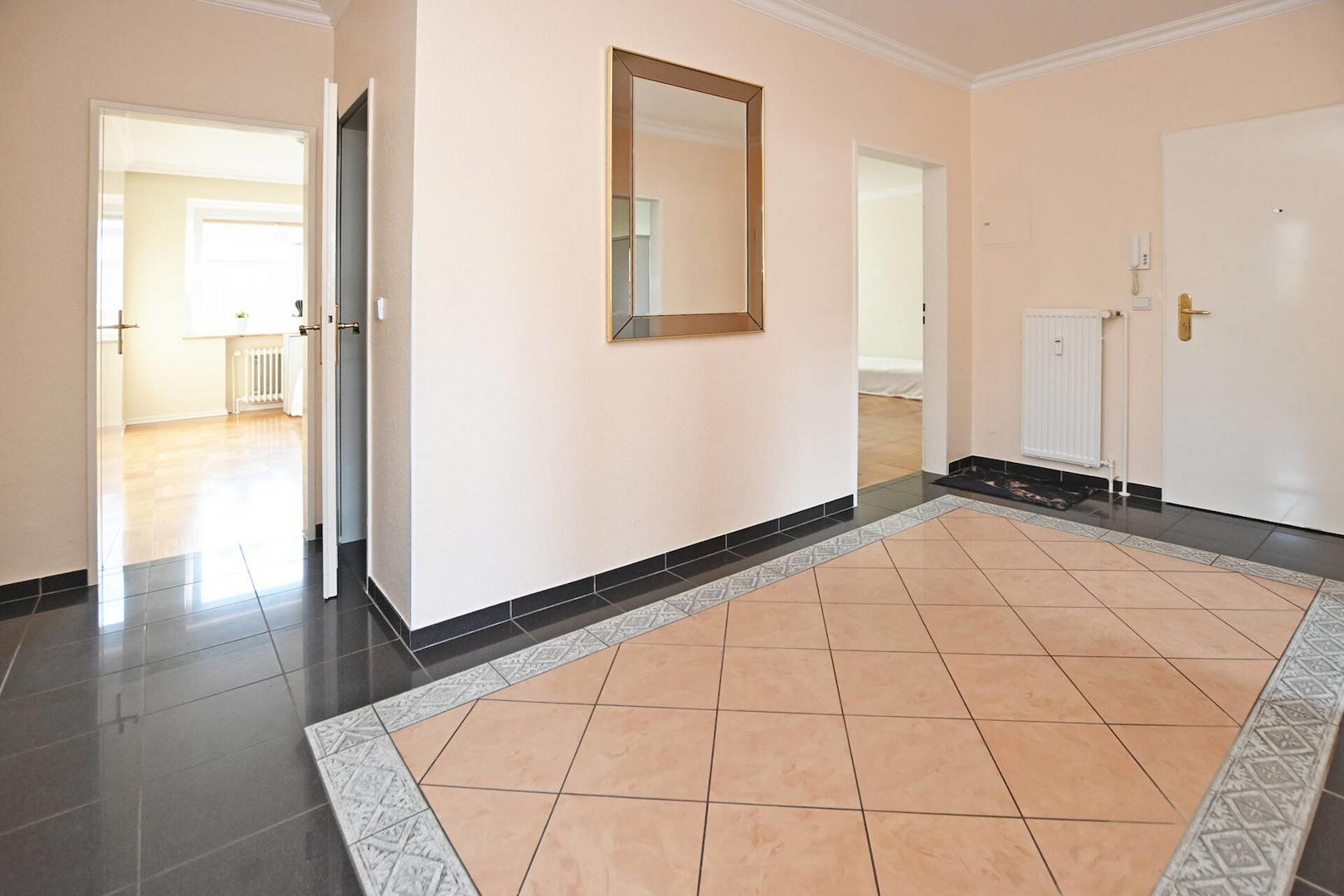 heller, freundlicher Flurbereich