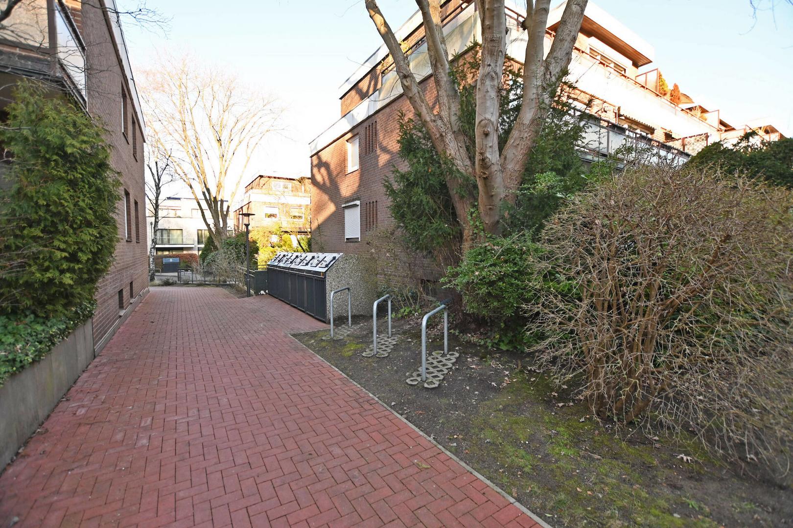 sehr gepflegte, ruhige Wohnanlage