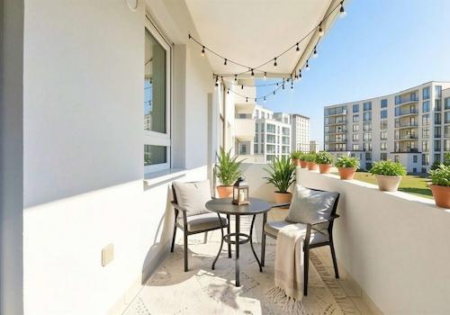 sonniger Balkon (KI generiert)