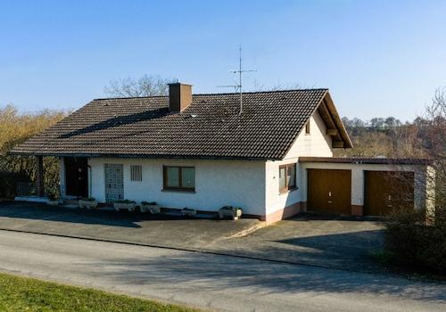 Straßenseite - Nord