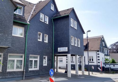 Bürogebäude vom Rathaus aus gesehen