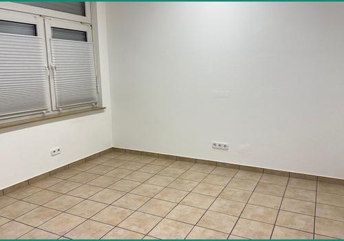 Büro 1 zur Straße
