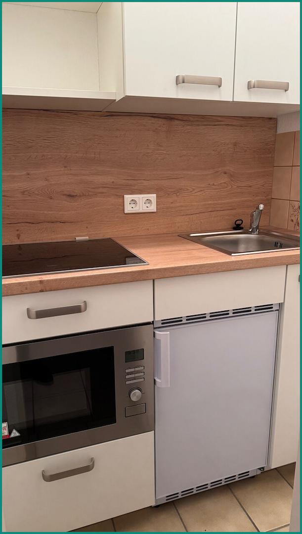 Kleine Küche - ohne Einbauten