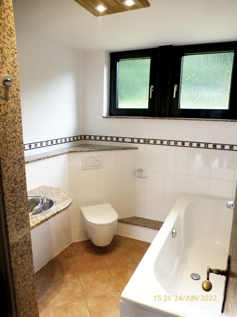 Bad Wanne Waschbecken WC