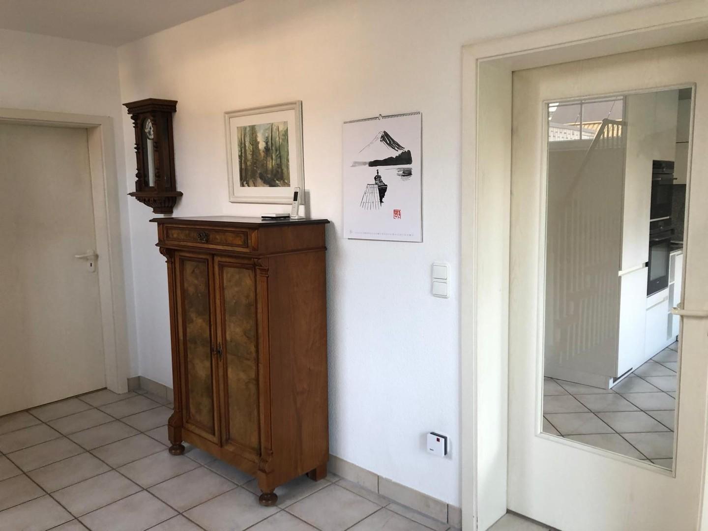 Diele / Eingang und Tür Küche