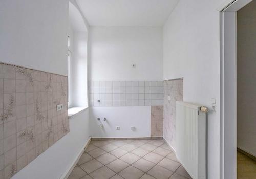 Küche mit Fliesenspiegel