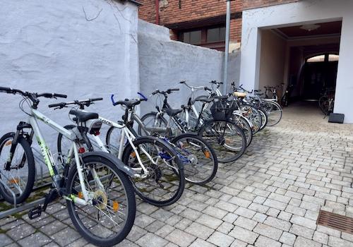 Abstellfläche Fahrräder 