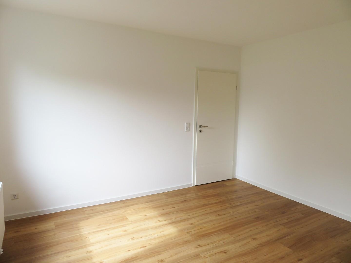 Eltern-Schlafzimmer 1