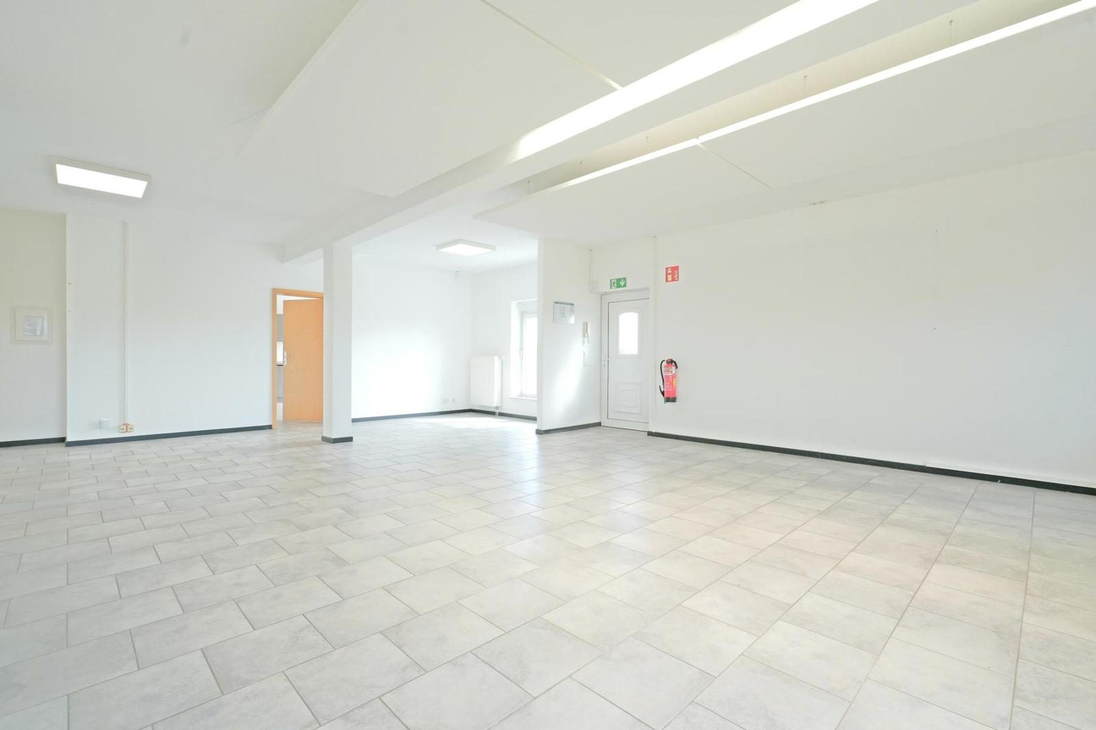 Empfangsraum / Großraumbüro