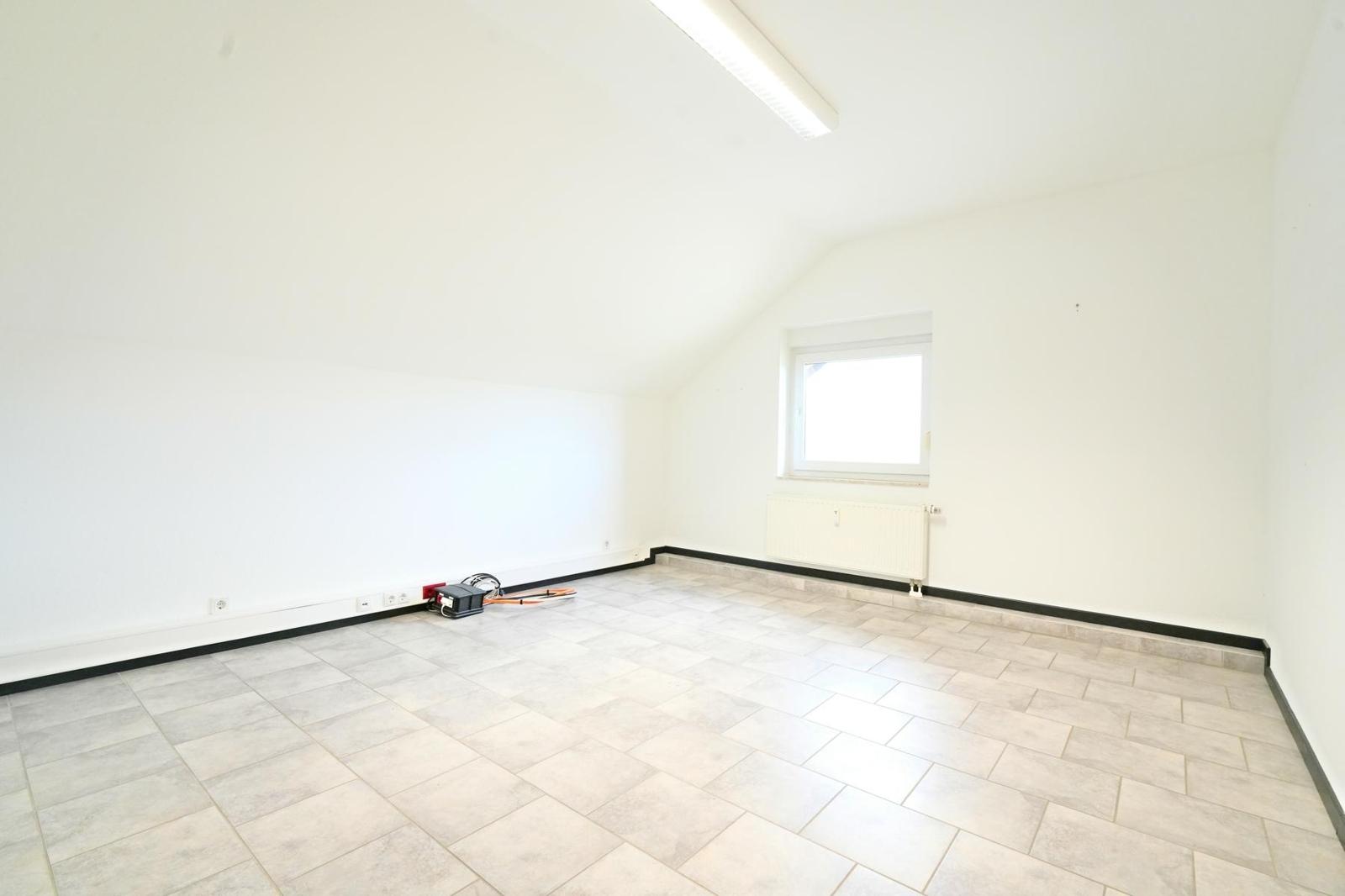 Einzel-/ Doppelbüro