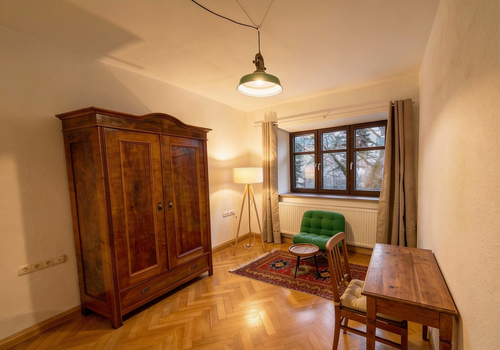 Zimmer 1 -Einrichtungsbeispiel