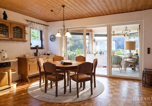 Wohnzimmer und Wintergarten