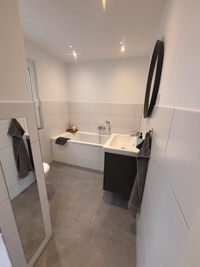 Bad (Dusche & Badewanne)