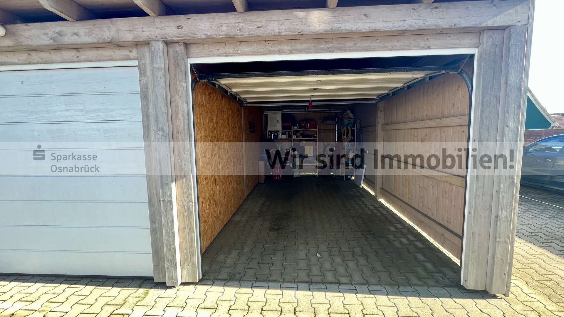 Garage / Carport zur Wohnung