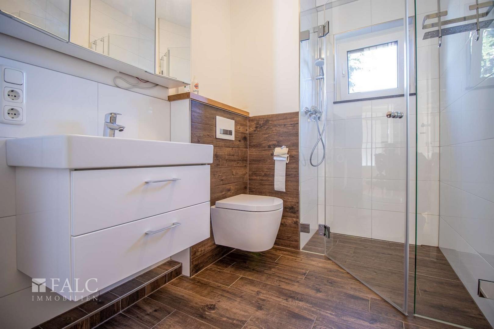 Modernisiertes Badezimmer