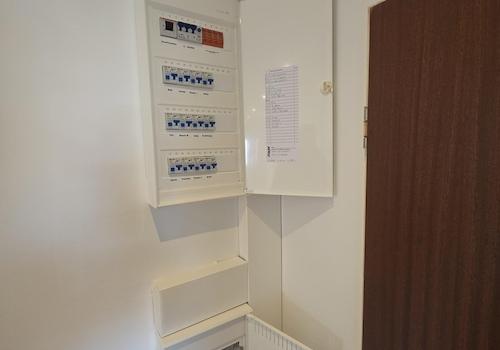 Kompl. neue Elektrik