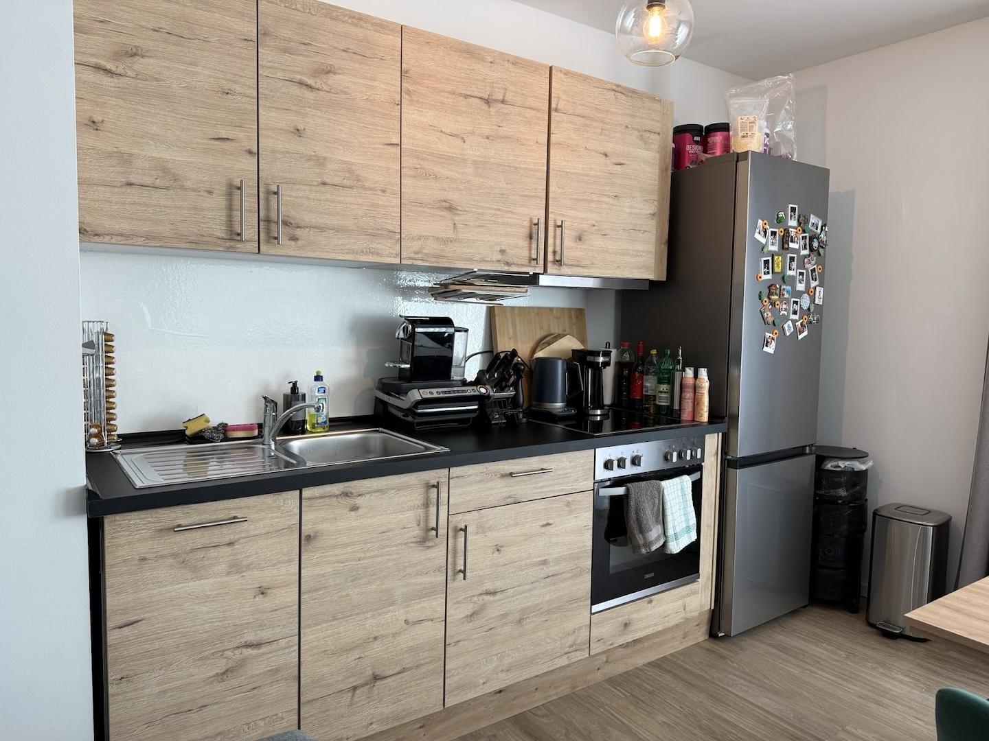 offener Wohn- und Küchenbereich