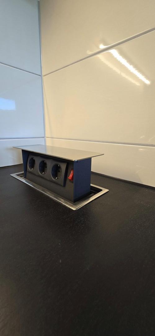 versenkbare Steckdosen