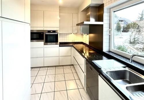 Küche+Hauswirtschaftsraum