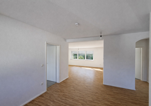 Großzügiger Wohn- Essbereich