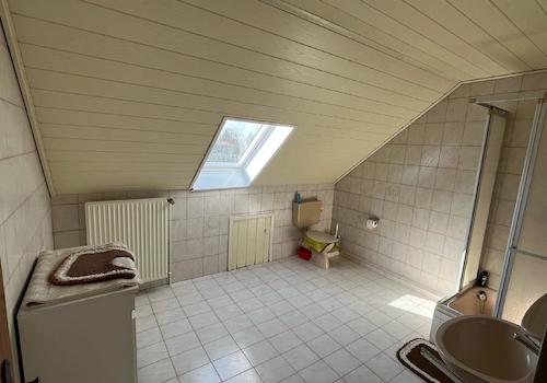 Bad im Dachgeschoss