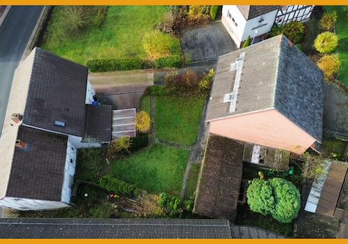 Blick von oben auf das Grundstück