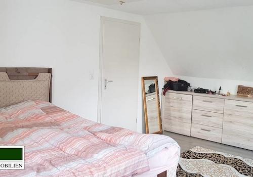 Schlafzimmer DG