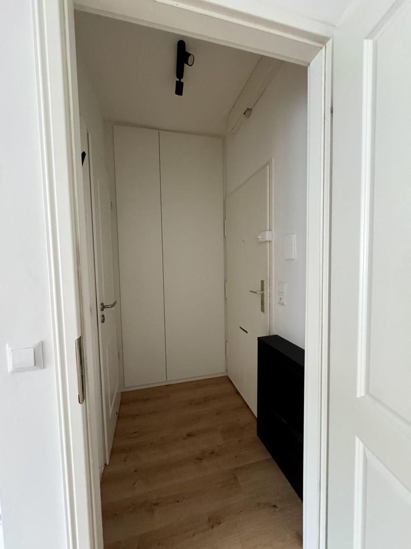 Flur mit Einbauschrank