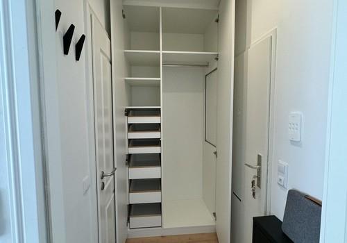 Einbauschrank offen