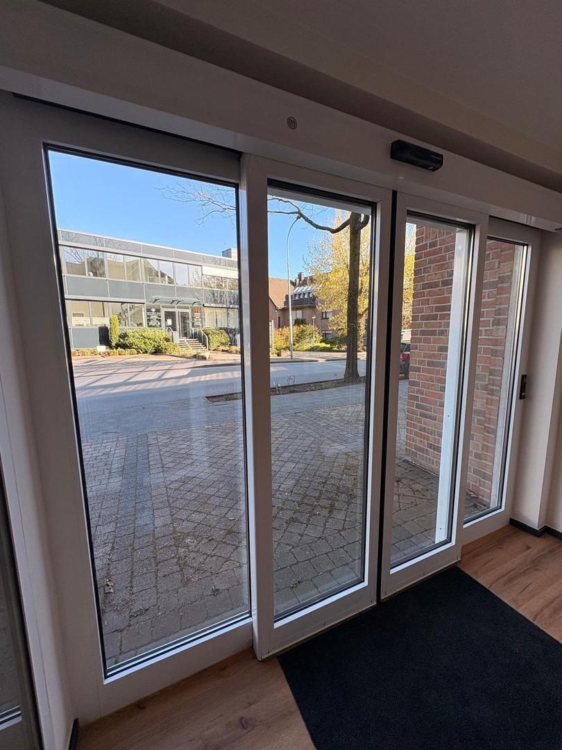 Automatische Schiebetüranlage