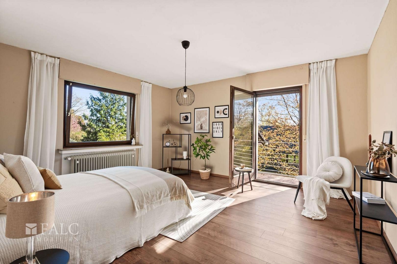 Schlafzimmer DG mit Balkon