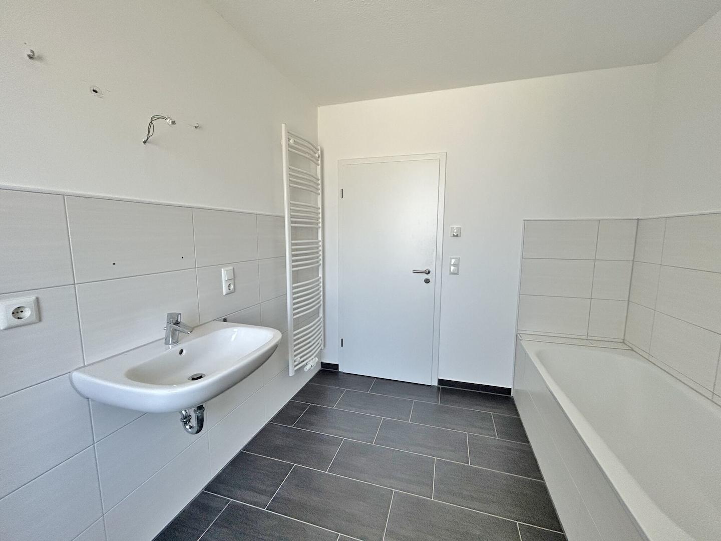 ... mit Handtuchheizkörper