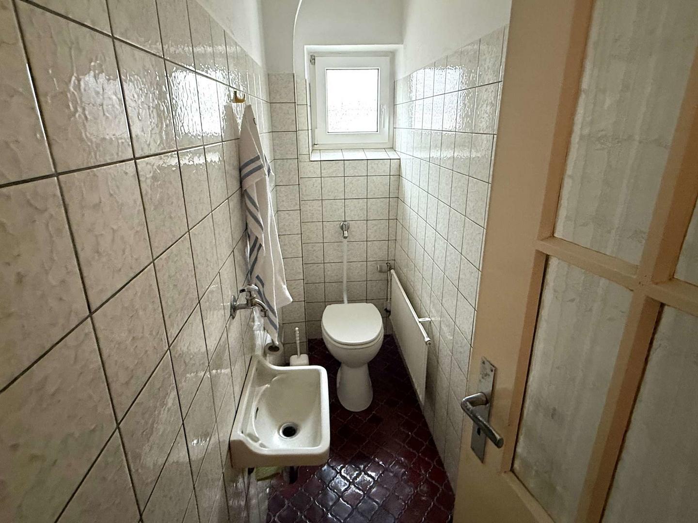 1111 H - Erdgeschoss WC