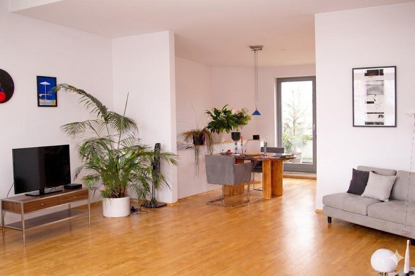 Wohnzimmer + Esszimmer