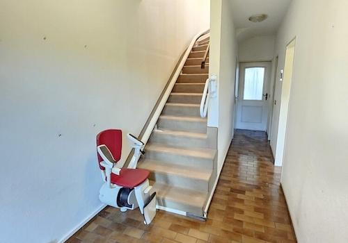 Treppe / Treppenlift