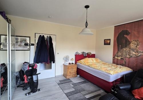 Schlafzimmer mit Balkon